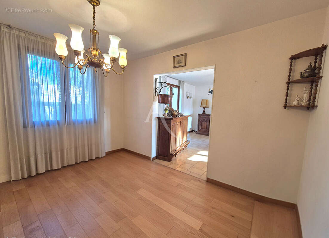 Maison à NEUILLY-PLAISANCE