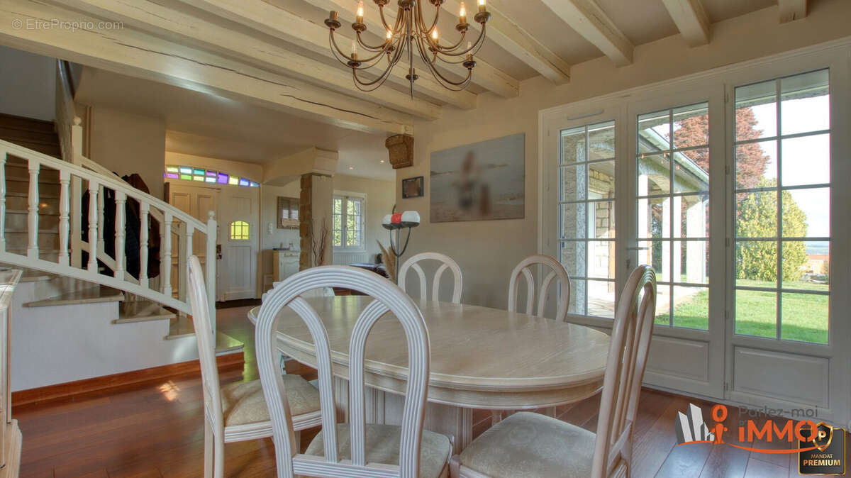 Maison à ROCHE-LA-MOLIERE