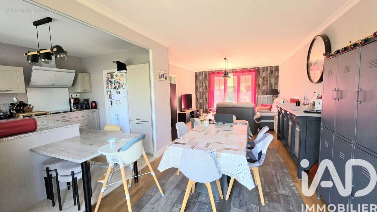 Photo 2 - Maison à BUXEROLLES