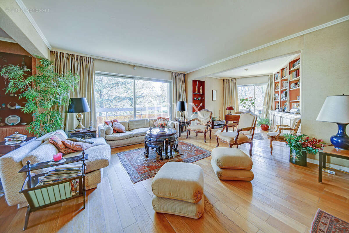 Appartement à LE VESINET