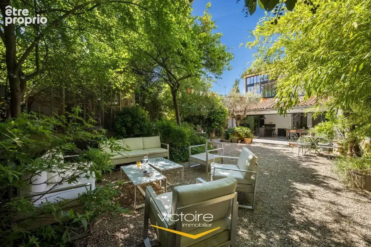 Magnifique maison rénovée avec dépendance au Coeur de Montchat - Coup de coeur assuré ! - photo 20