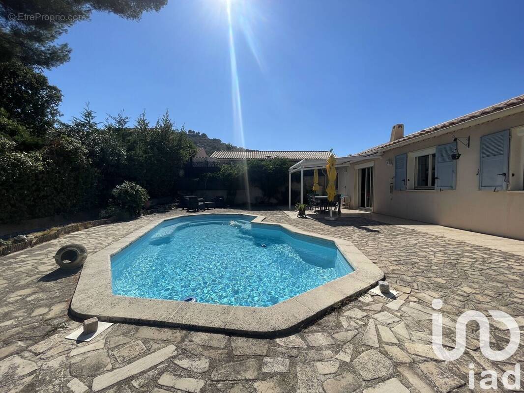 Photo 1 - Maison à SIX-FOURS-LES-PLAGES