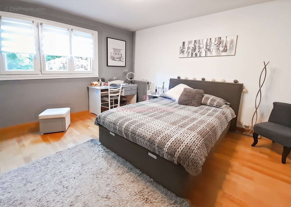 Appartement à LE RAINCY