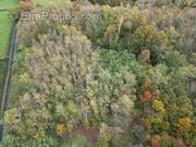 Terrain à SALIGNY-SUR-ROUDON