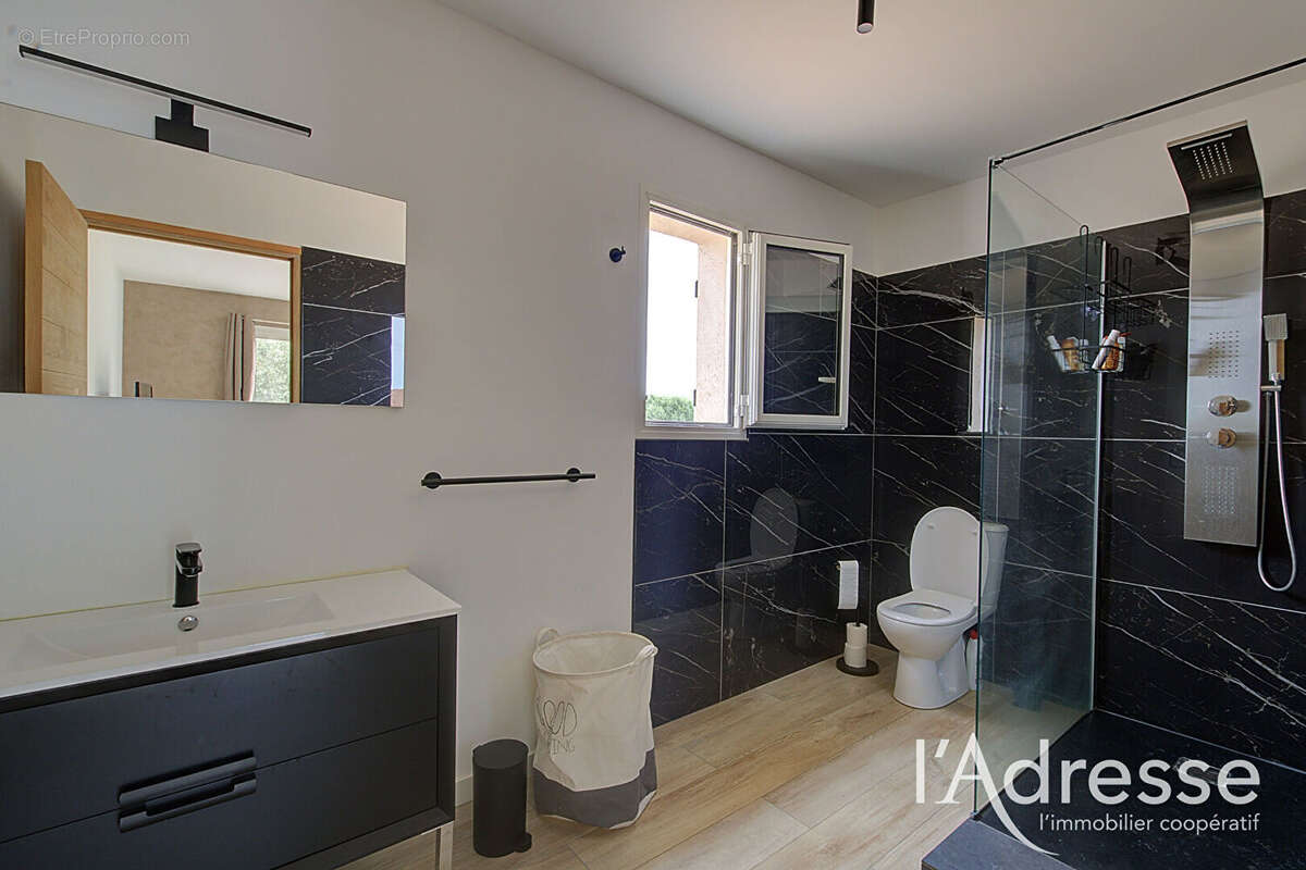 VESCOVATO  Propriété de  1683 m²  2 villas avec piscine. - photo 13