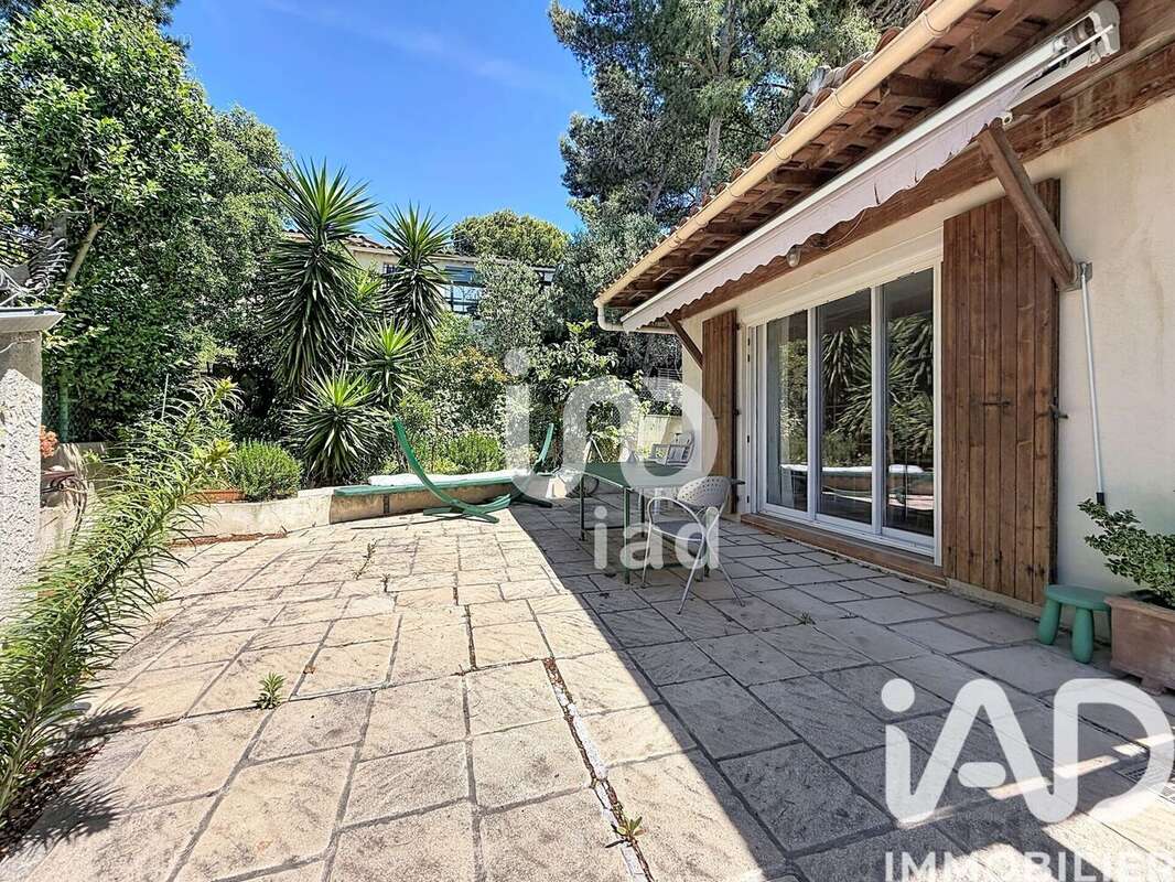 Maison 135 m² à Martigues  - photo 2