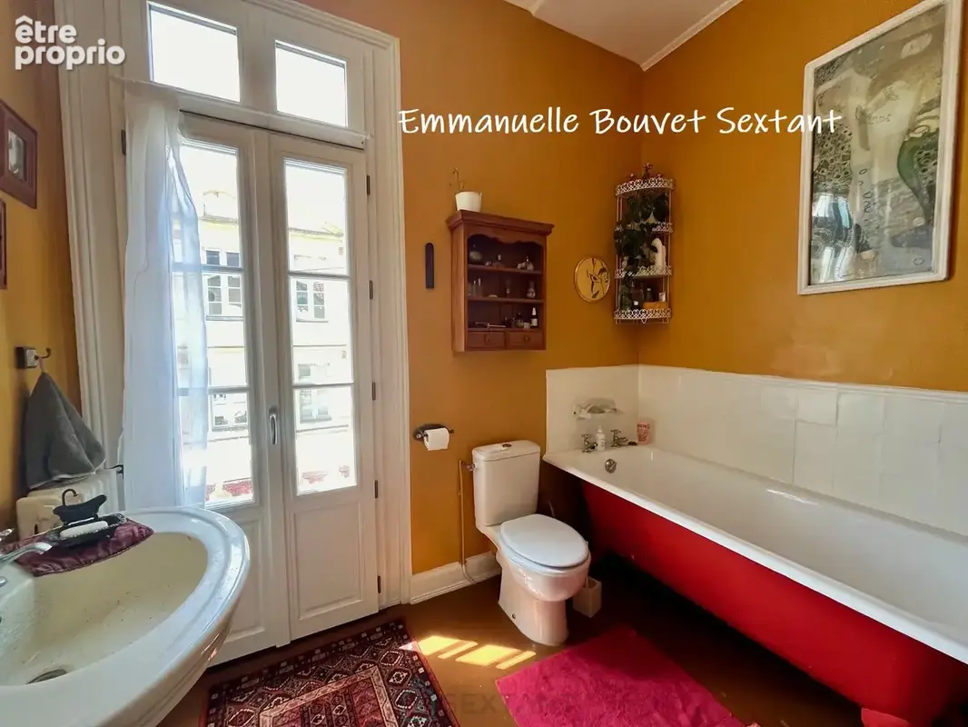 Grande maison bourgeoise fin 19ème, centre-ville, tous commerces à pied, jardin, garage, terrasses - photo 17