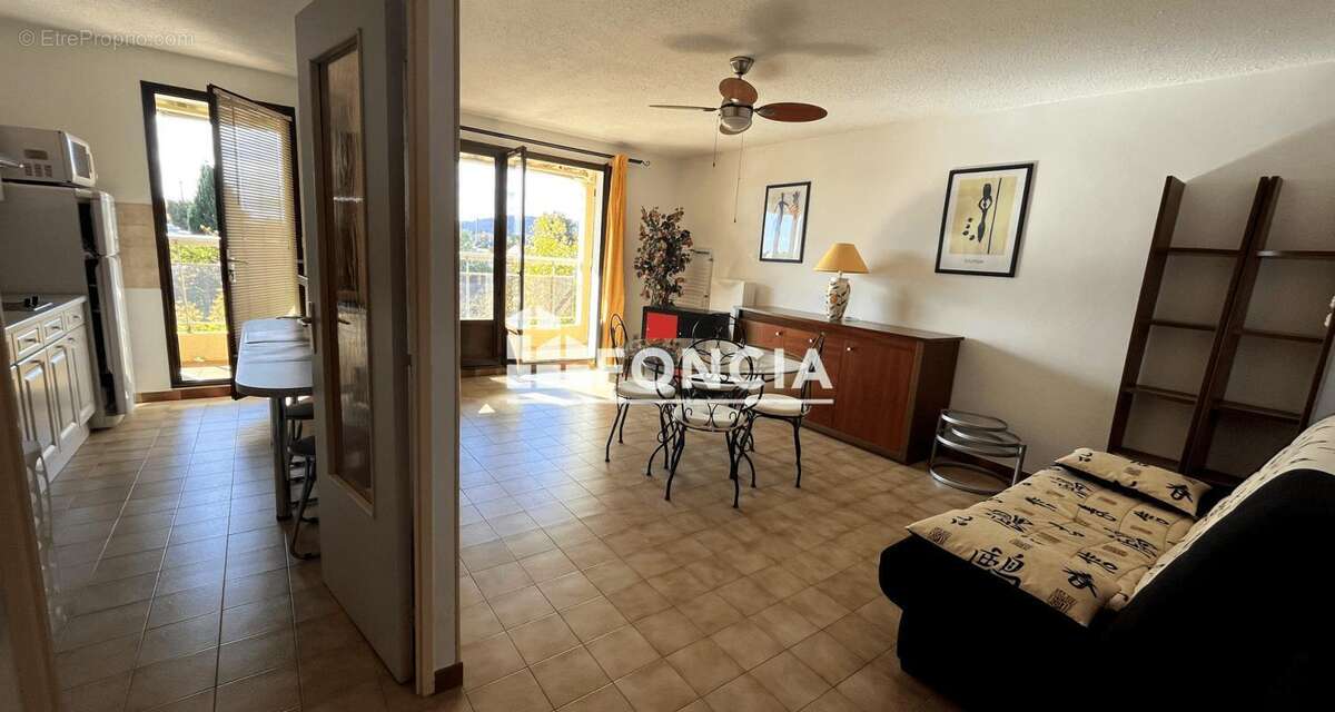 Appartement à HYERES