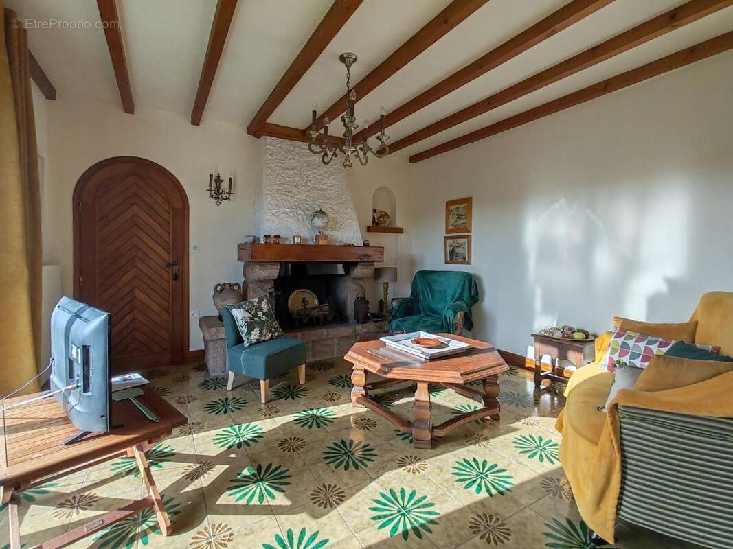 Maison à PLOUGASNOU