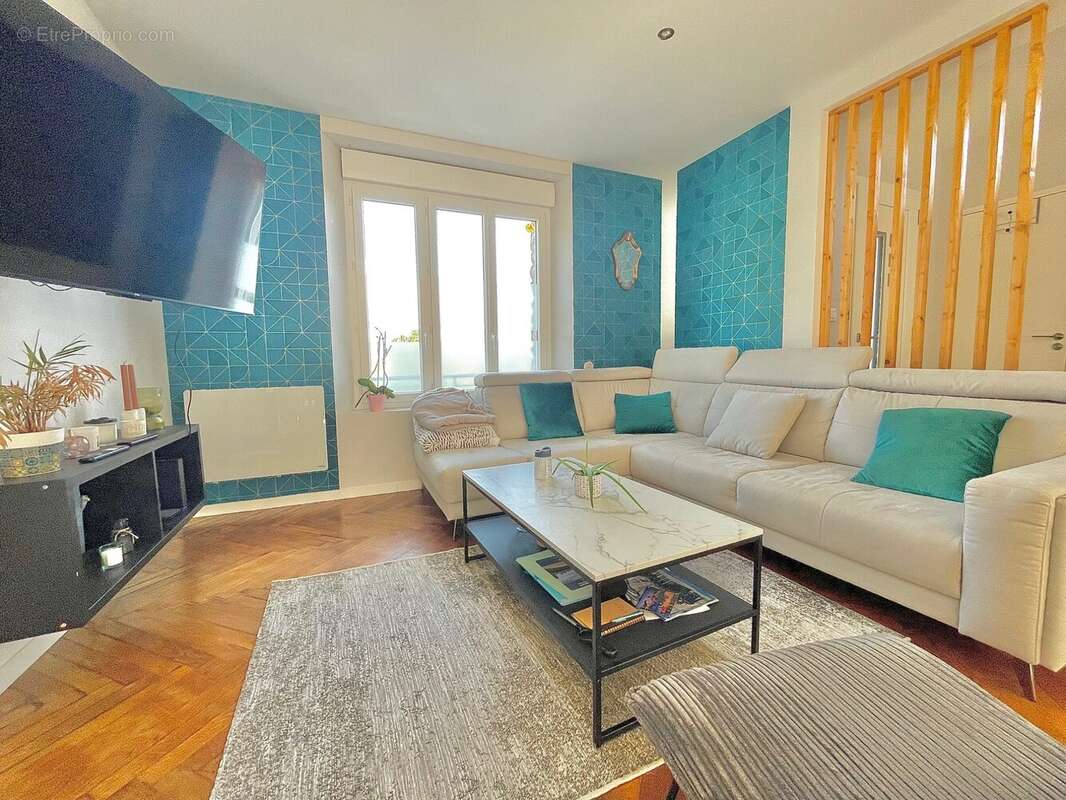 Maison à LA CHAPELLE-BOUEXIC