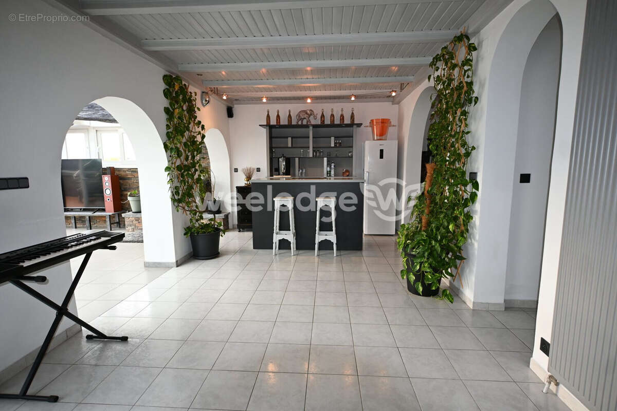 Maison à MONTREJEAU