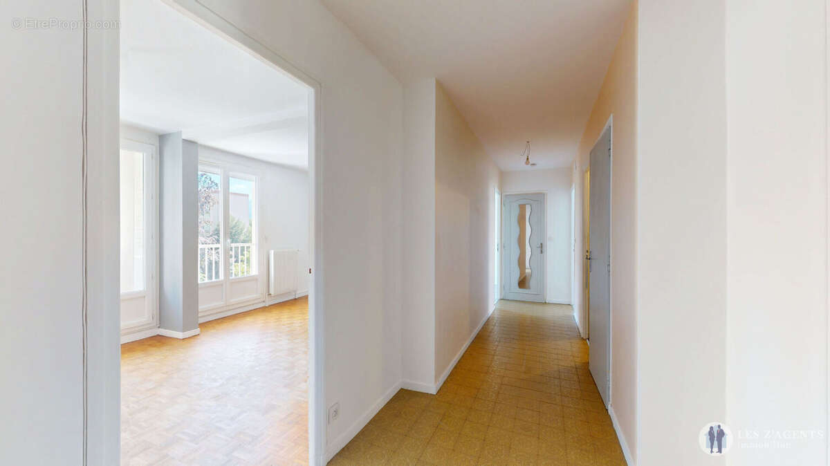 Appartement T3 de 64m2 avec balcon + cave + place de parking - photo 4