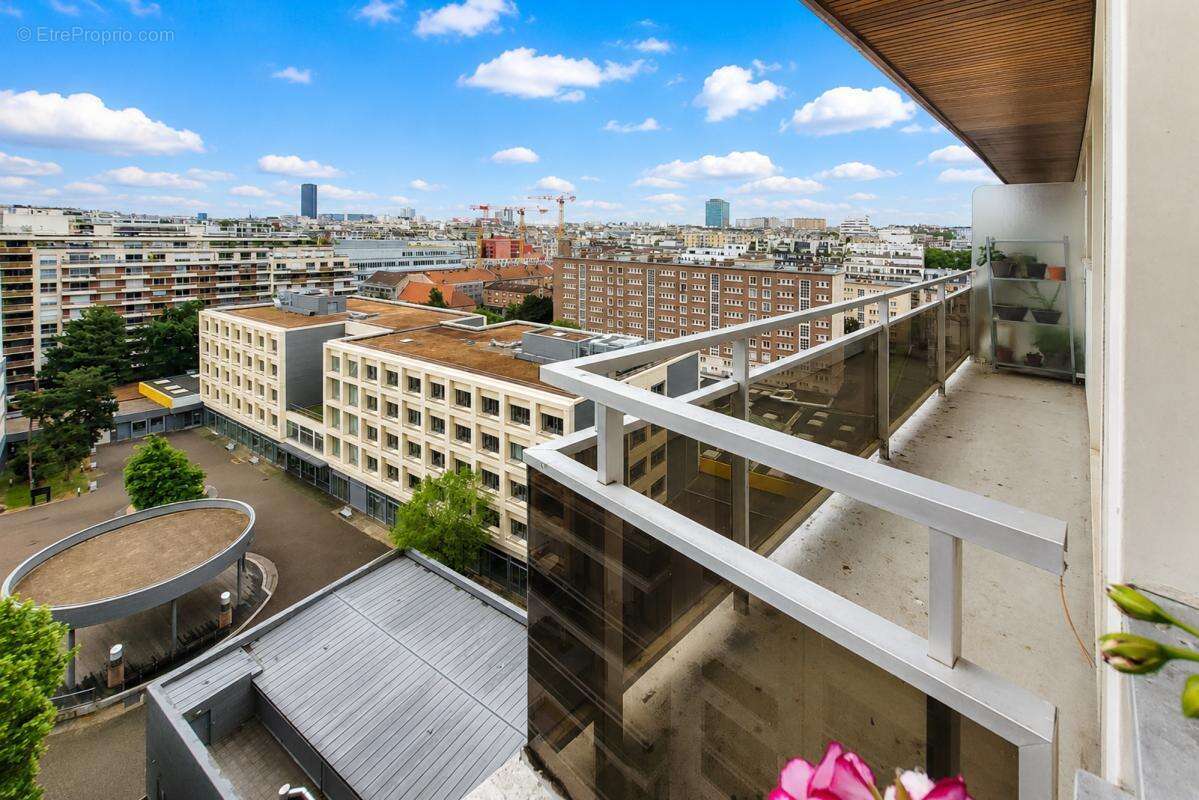 Appartement à PARIS-15E
