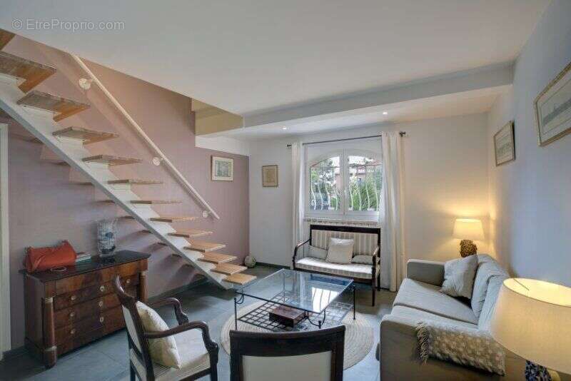 Photo 6 - Maison à SAINT-RAPHAEL