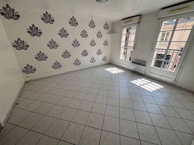 Appartement à EPERNON