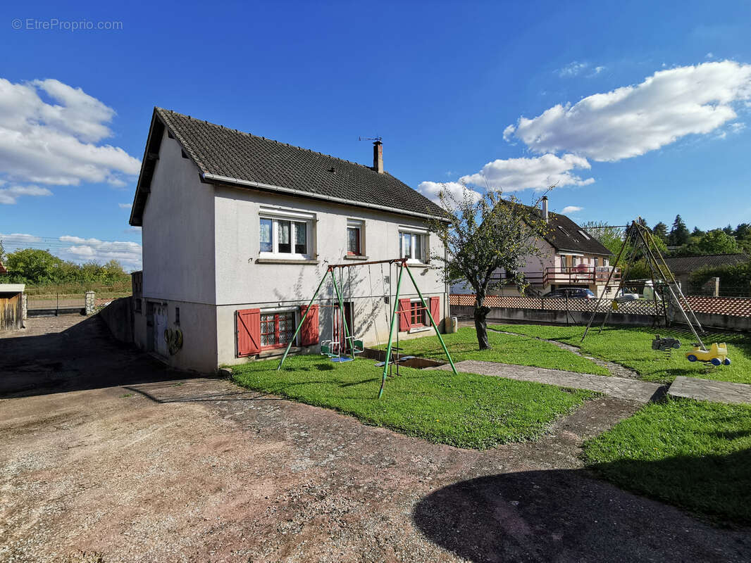 Maison à SAINT-MARTIN-DU-TERTRE