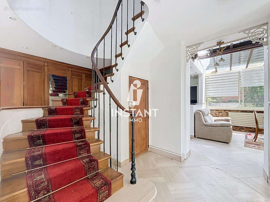 Maison 250 m² à Nogent-Sur-Marne  - photo 8