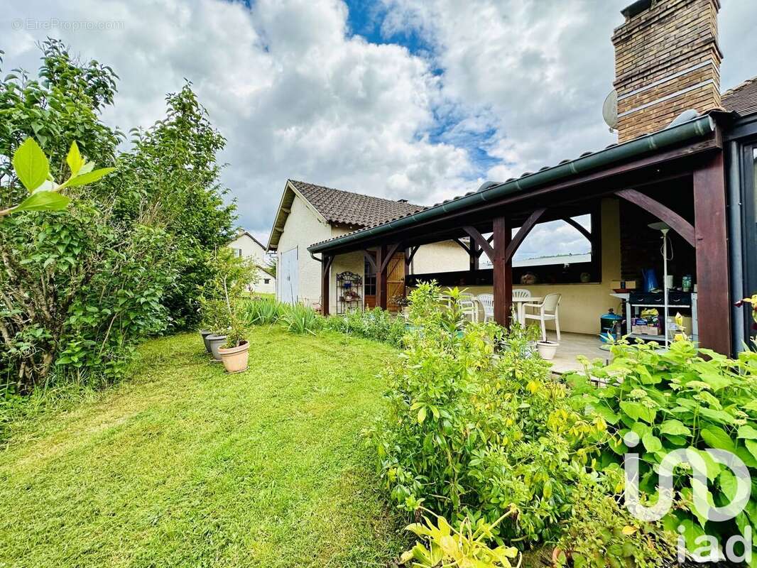 Photo 3 - Maison à COULAURES