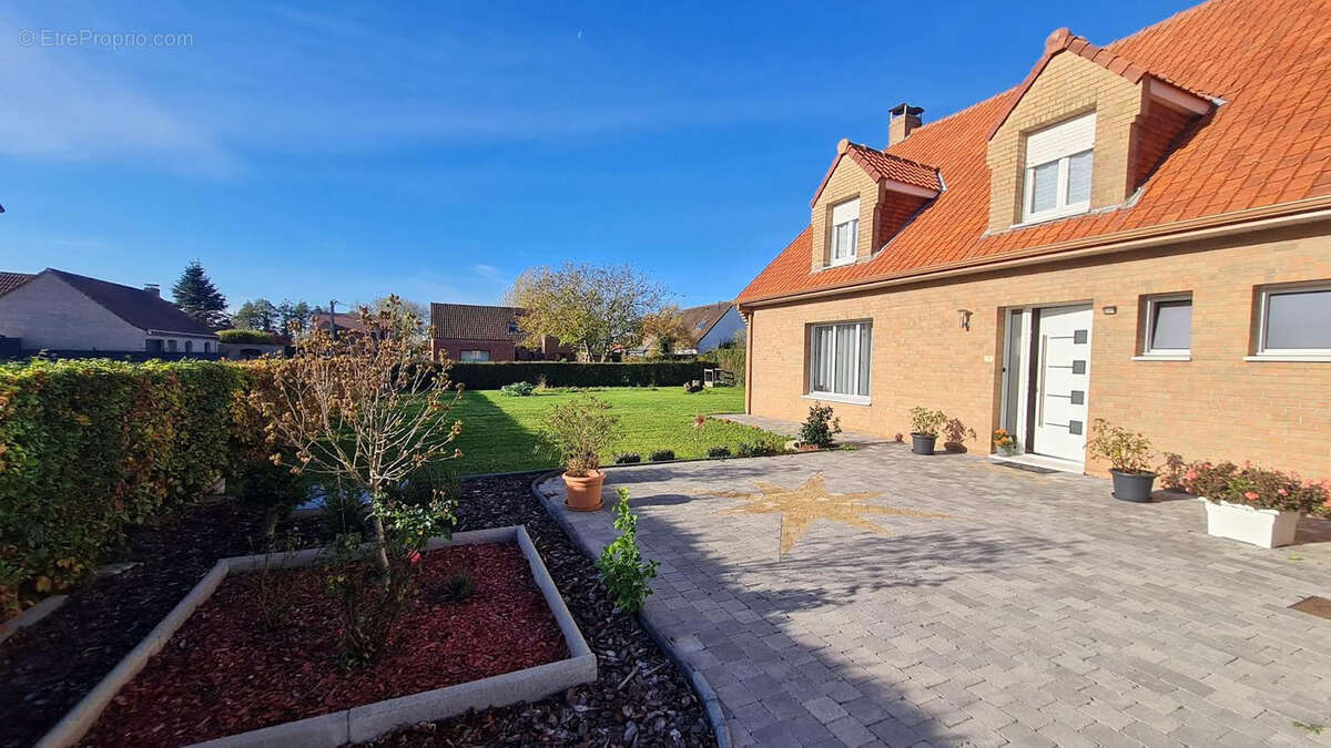 Maison à STEENVOORDE