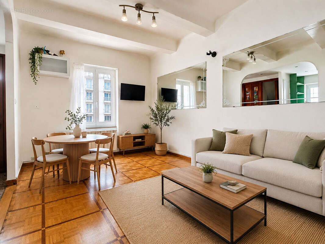 Appartement à MARSEILLE-5E