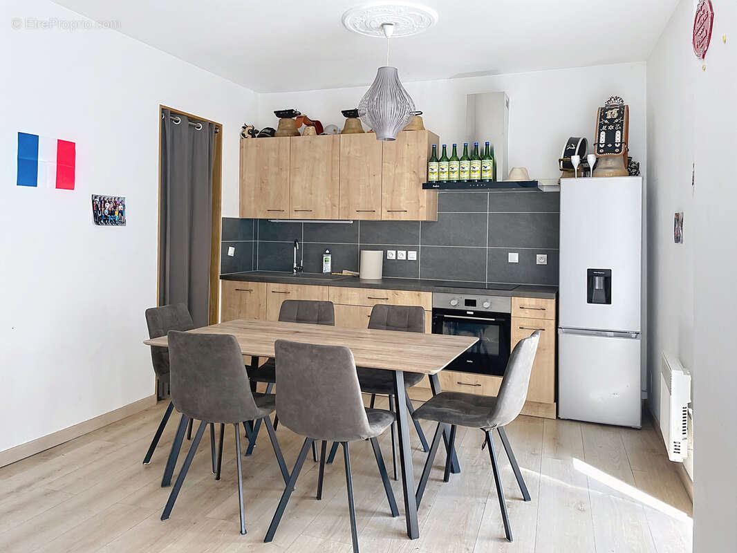 Appartement à LA ROCHE-SUR-FORON