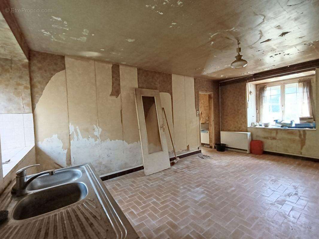 Maison à NOYAL-PONTIVY