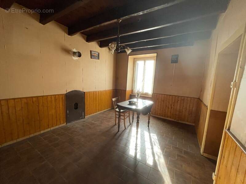 Maison à CHATEAUPONSAC