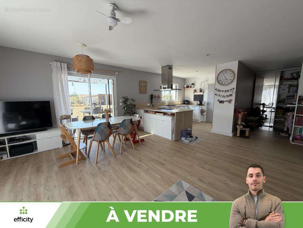 Maison 94 m² à Pouille  - photo 4