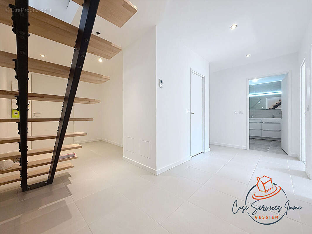 Appartement à BELLEGARDE-SUR-VALSERINE