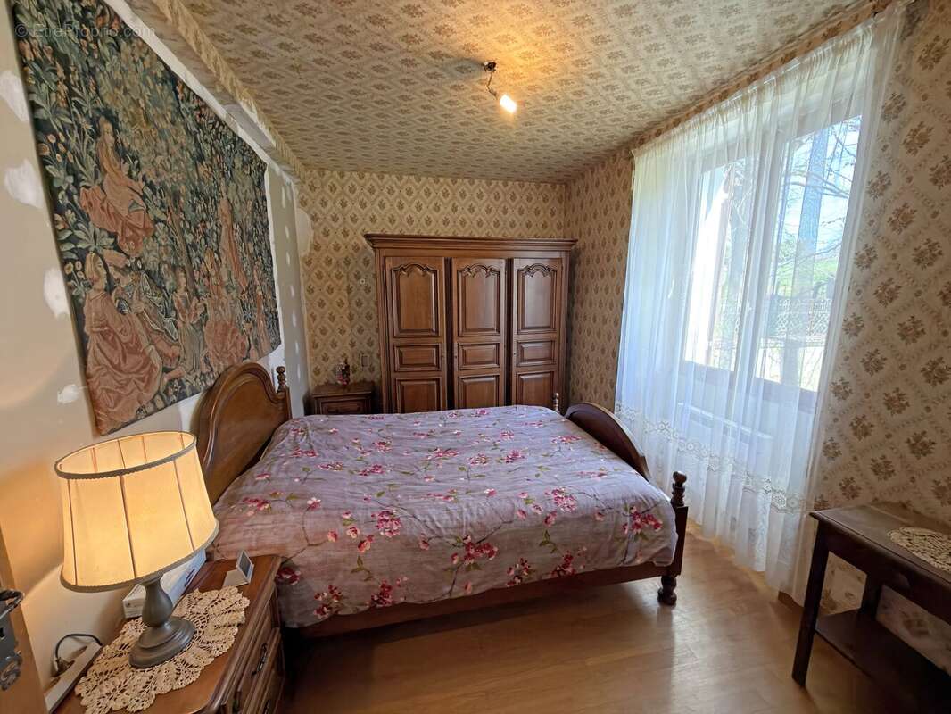 Maison à SAINT-PRIVAT-DES-PRES