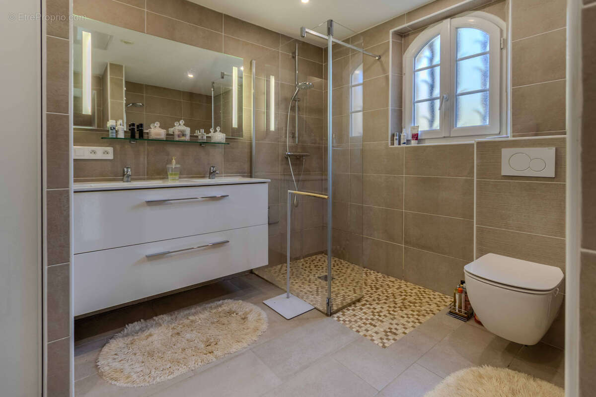 Maison à SAINT-CYPRIEN