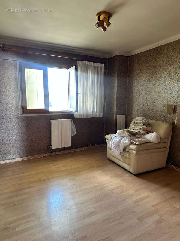 Toulon ouest type 3 a vendre - photo 9