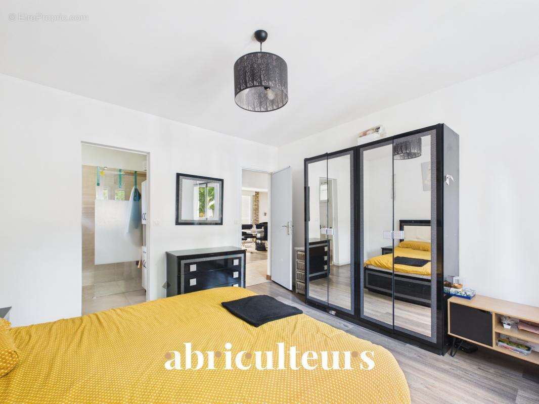 Maison à ENGHIEN-LES-BAINS
