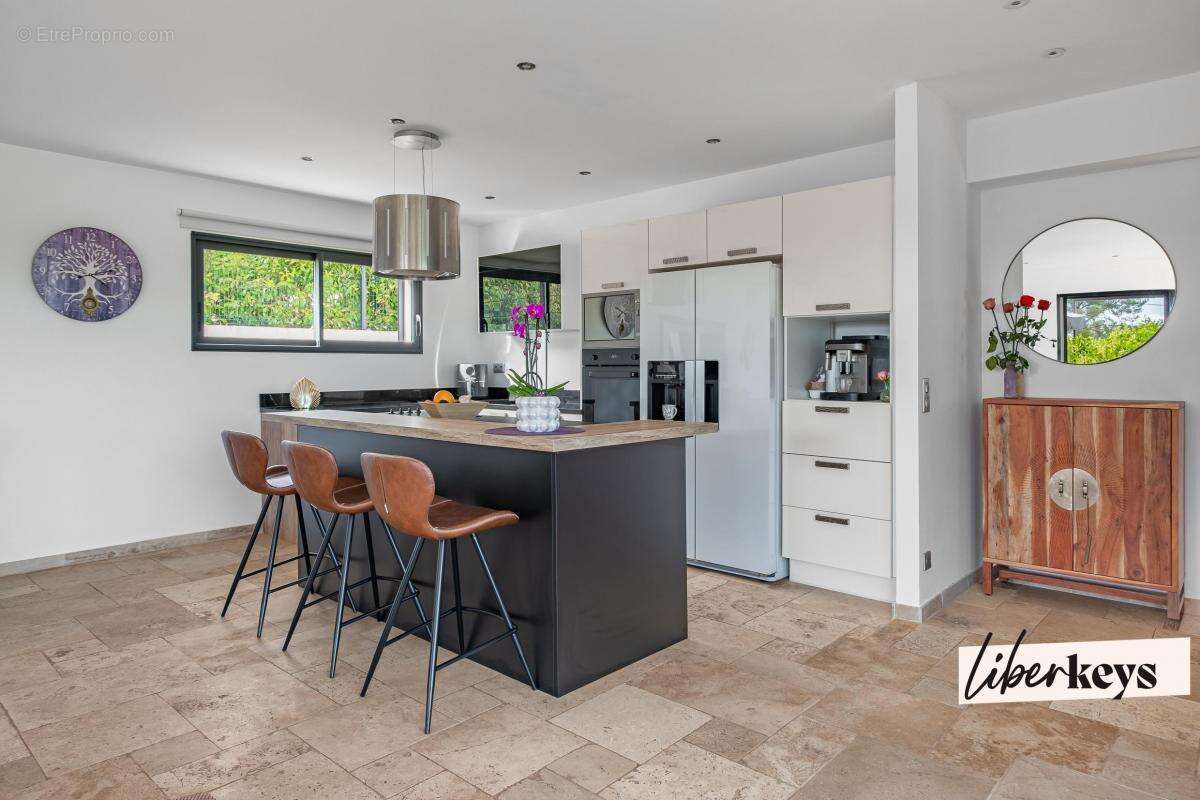 Maison à TRANS-EN-PROVENCE