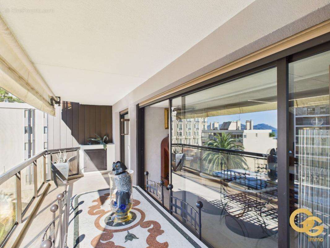 Appartement à CANNES