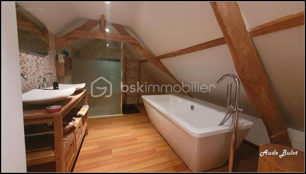 Maison à SAINGHIN-EN-MELANTOIS