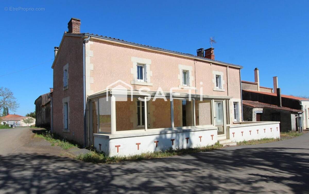 Photo 1 - Maison à SAINT-SULPICE-EN-PAREDS