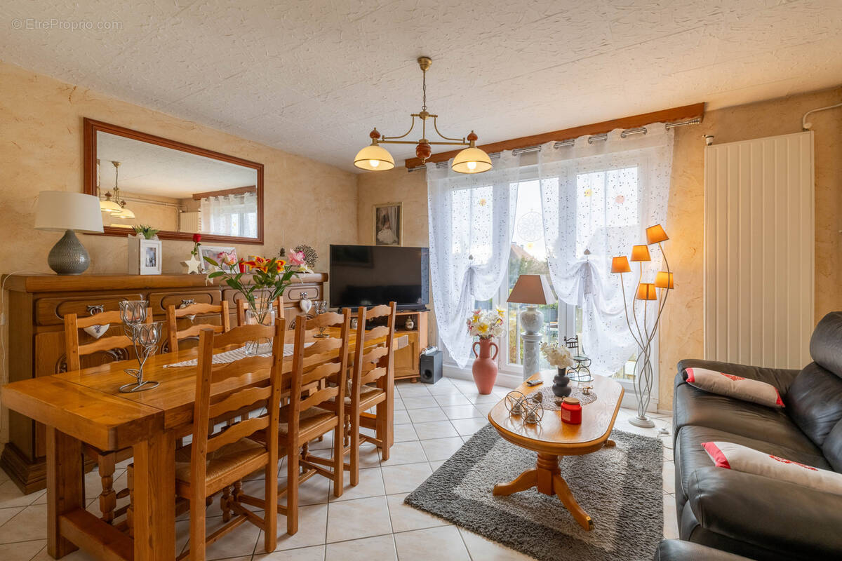 Appartement à AMNEVILLE