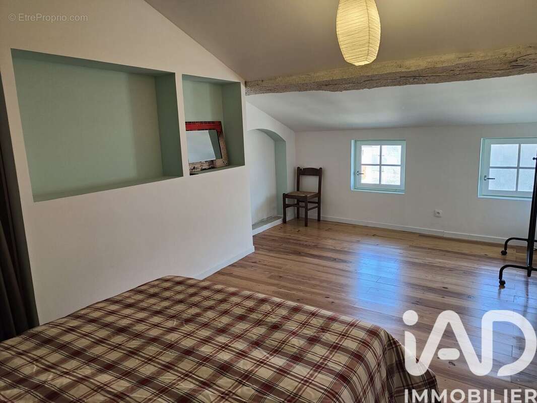 Maison 292 m² à Calignac  - photo 9