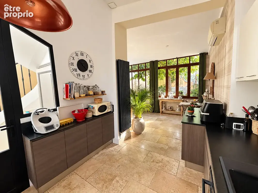 Maison 5 pièces 146 m² à vendre à Trets (13530) - photo 2