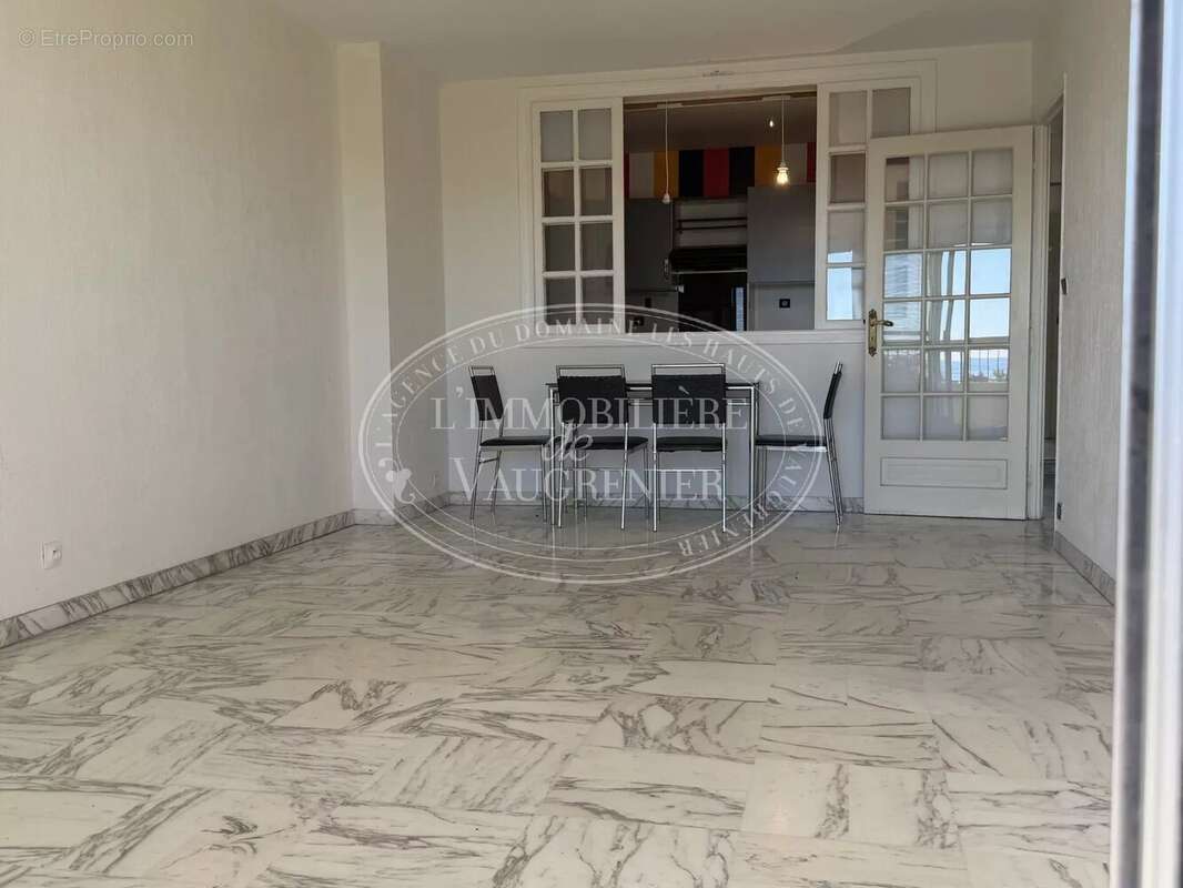 Appartement à VILLENEUVE-LOUBET