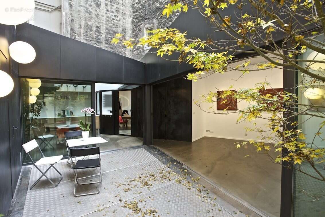 Vue patio - Appartement à PARIS-11E