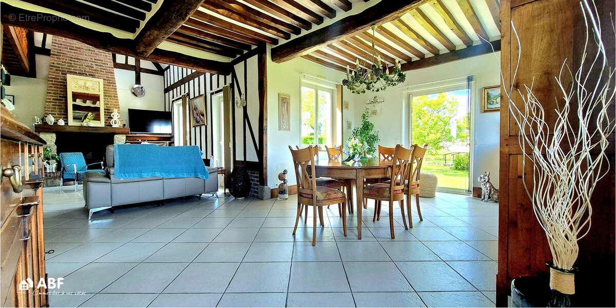 Maison à TOURVILLE-SUR-ARQUES
