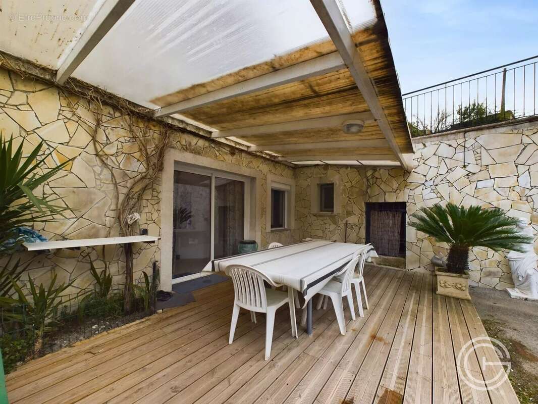 Maison en copropriété - Quartier du Crouzelier - Contes - photo 11