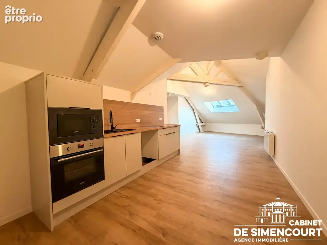 Centre-ville - appartement renove - photo 2