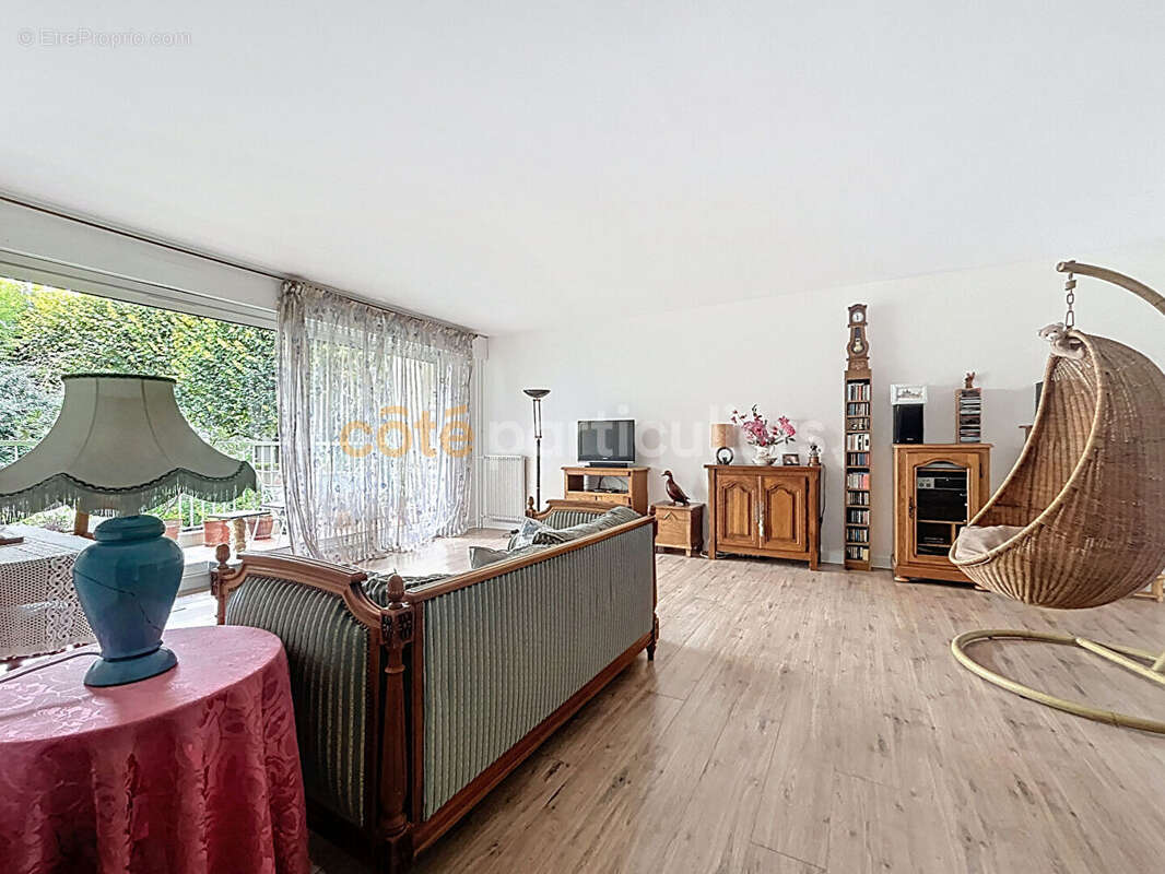 Appartement à SAINT-MAUR-DES-FOSSES