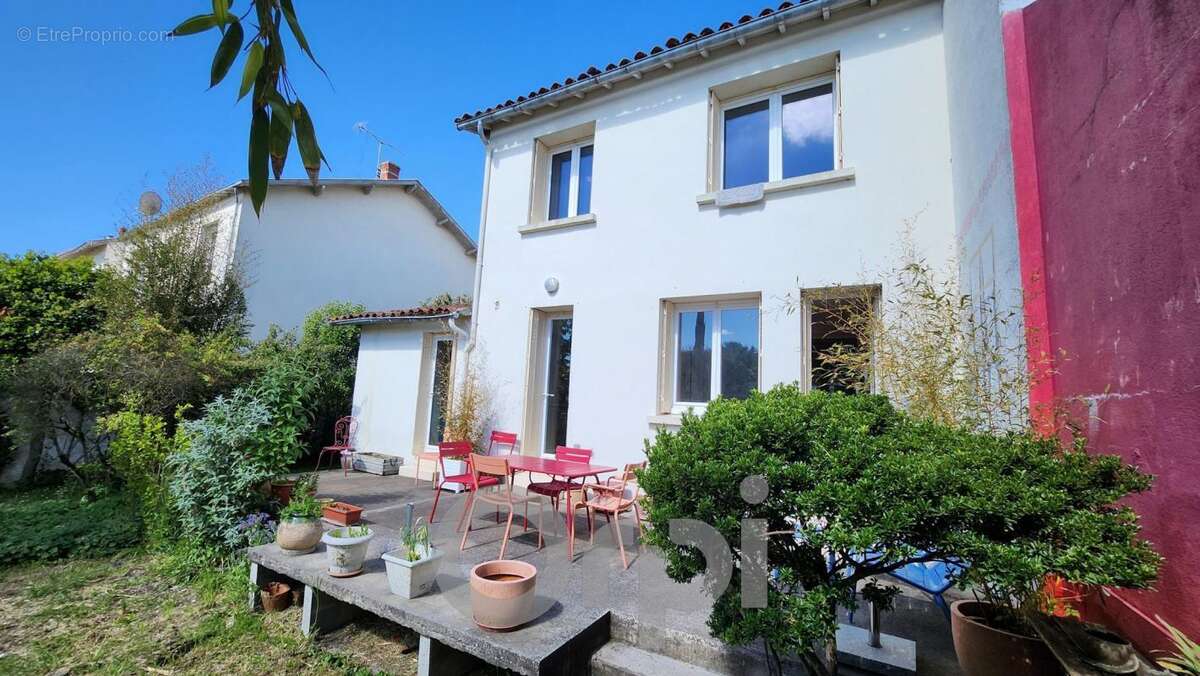 Maison à LA ROCHELLE