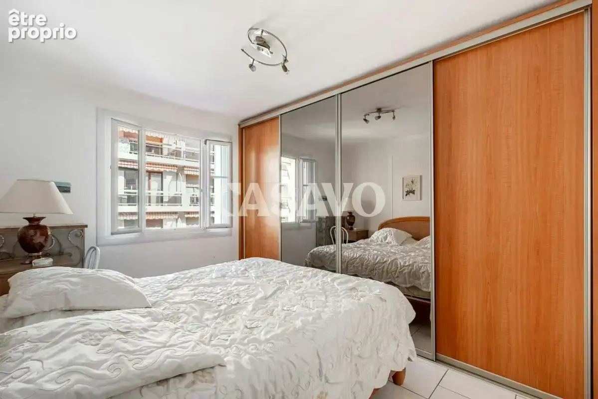 Vente Appartement 3 pièces de 57m² - 06600 Antibes - photo 4