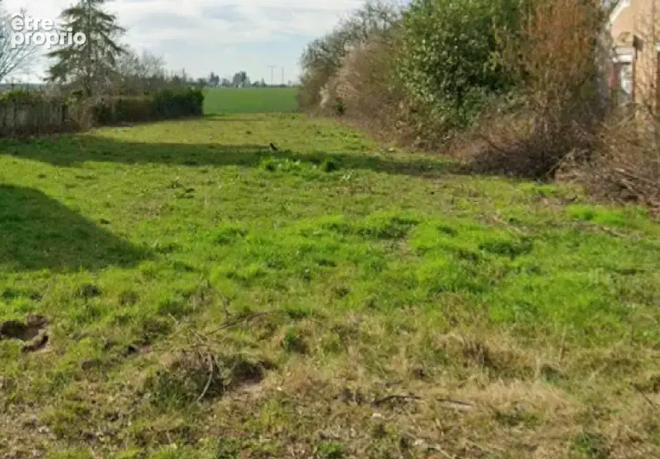 Terrain à BOULLAY-LES-TROUX