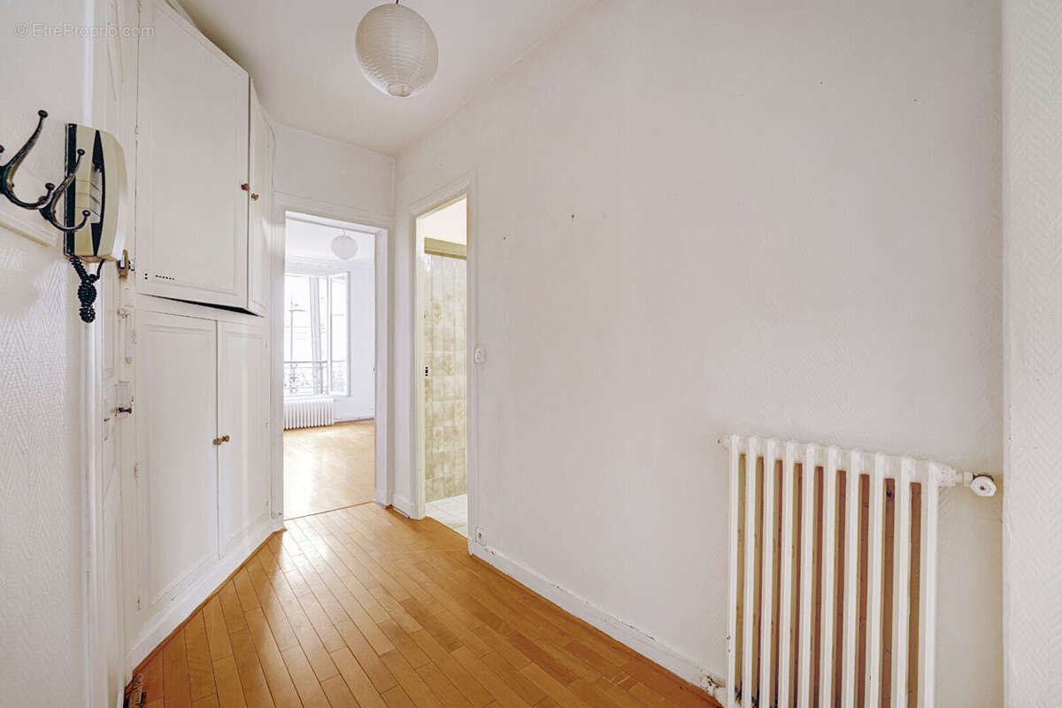 Appartement à PARIS-20E